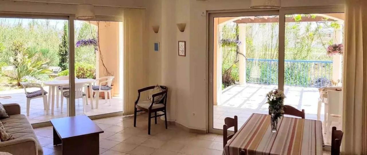 Апартаменты Apartament Leon Maleme Do 6 Os. Экстерьер фото