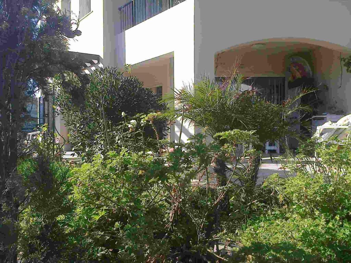 Апартаменты Apartament Leon Maleme Do 6 Os. Экстерьер фото